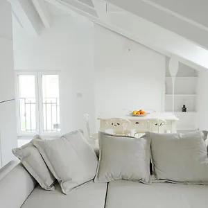La Maison Life , Milán Italia